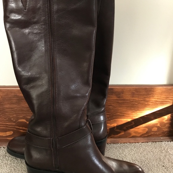 Women’s Size 8.5 Coach boots - Picture 6 of 6